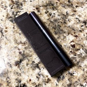 Surratt Beauty • Dewdrop Concealer • Shade 3